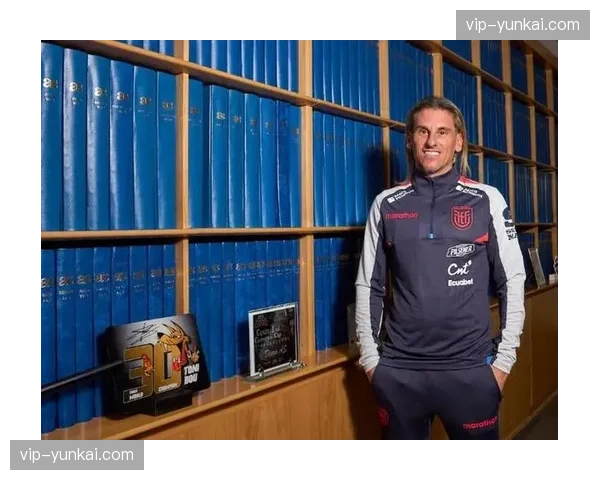 厄瓜多尔由凯塞多坐镇中场防线，南美预选赛失球数佐证其防守韧性